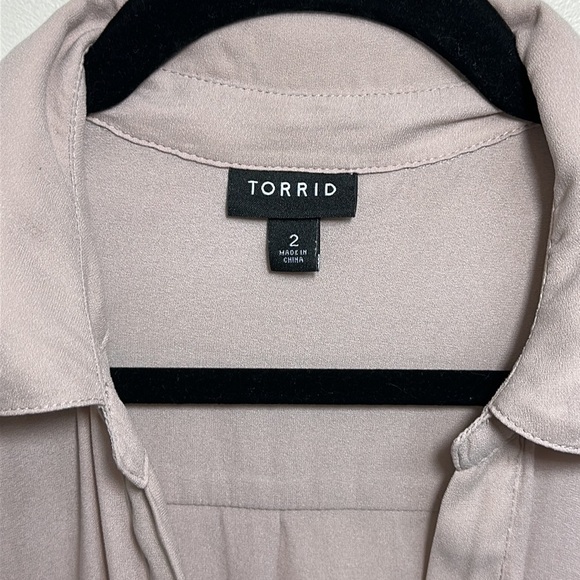 Torrid Crepe Collared Pullover Blouse 2x - Picture 5 of 7